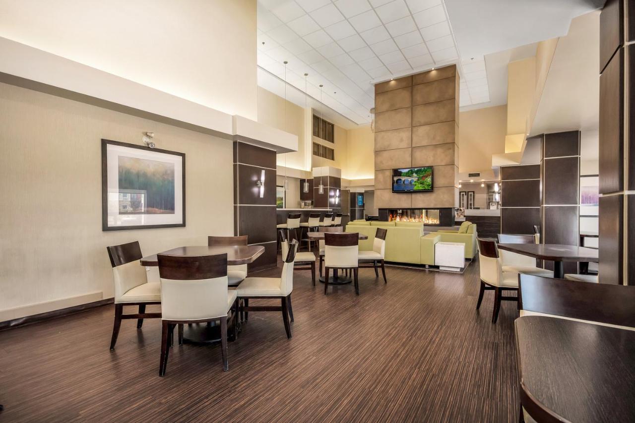 Homesuites By D3H Regina Esterno foto